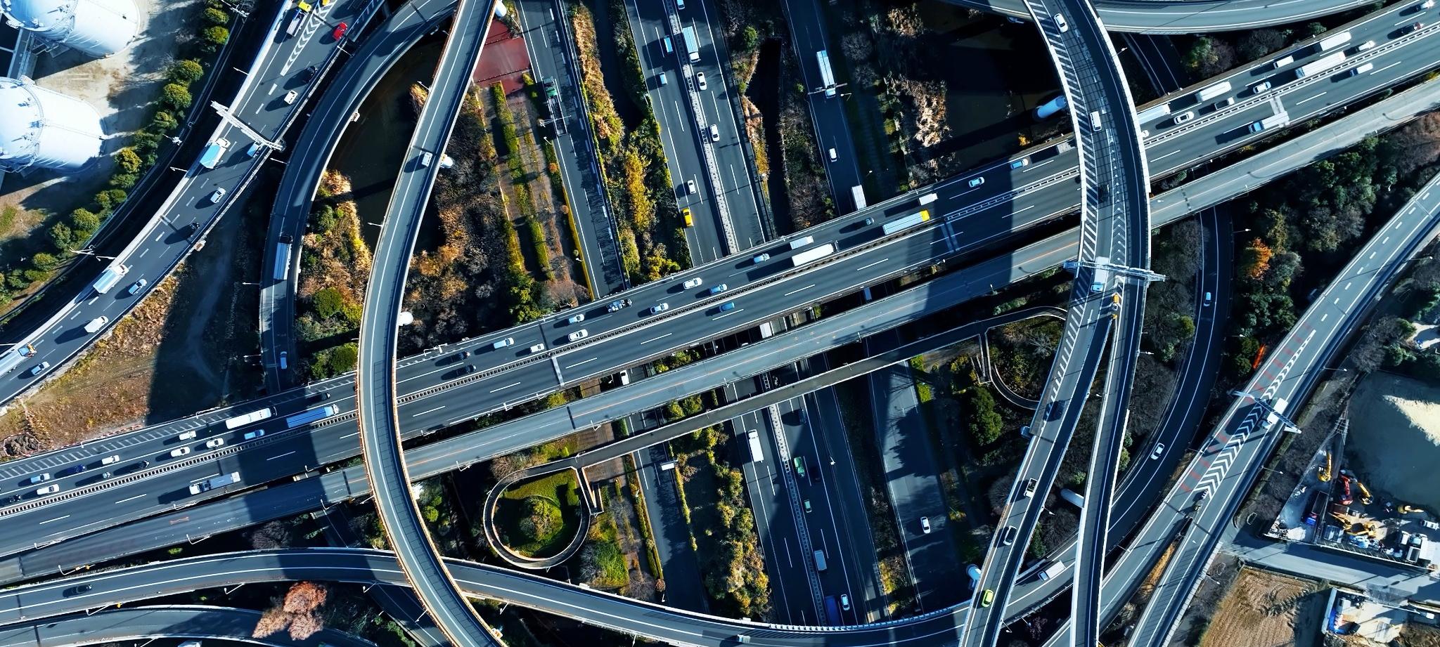 東京都中野区警備会社の株式会社ガードスタッフ(Guard-Staff)交通誘導・ガードマン手配・イベント警備・施設警備・交通誘導ヒーロー1ヒーロー2